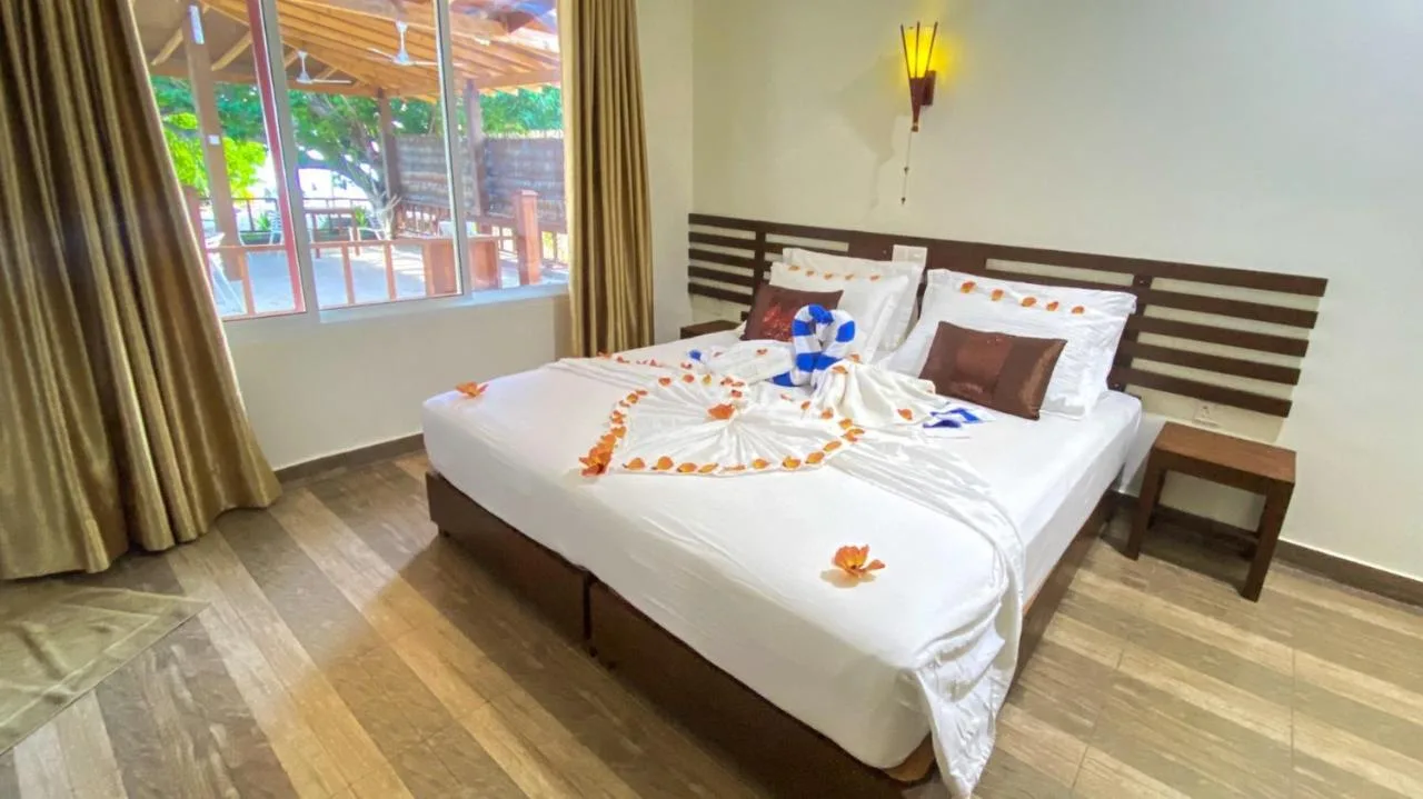 Facing the seafront in Fulidhoo, Aagali Beach features a private beach area and a shared lounge.