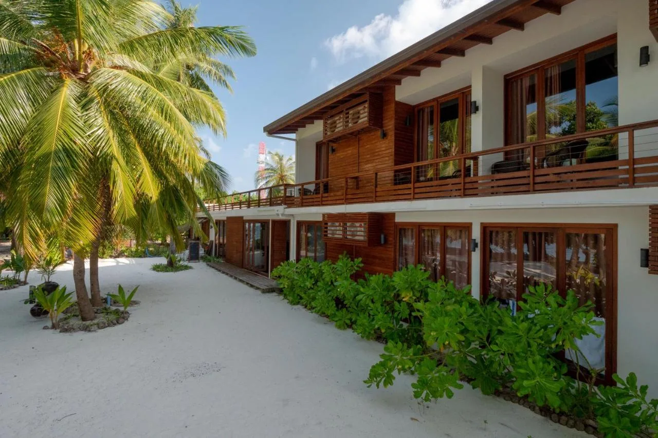 Aveyla Manta Village is modern hotel with comfortable rooms, a rooftop terrace, and a restaurant serving international cuisine.