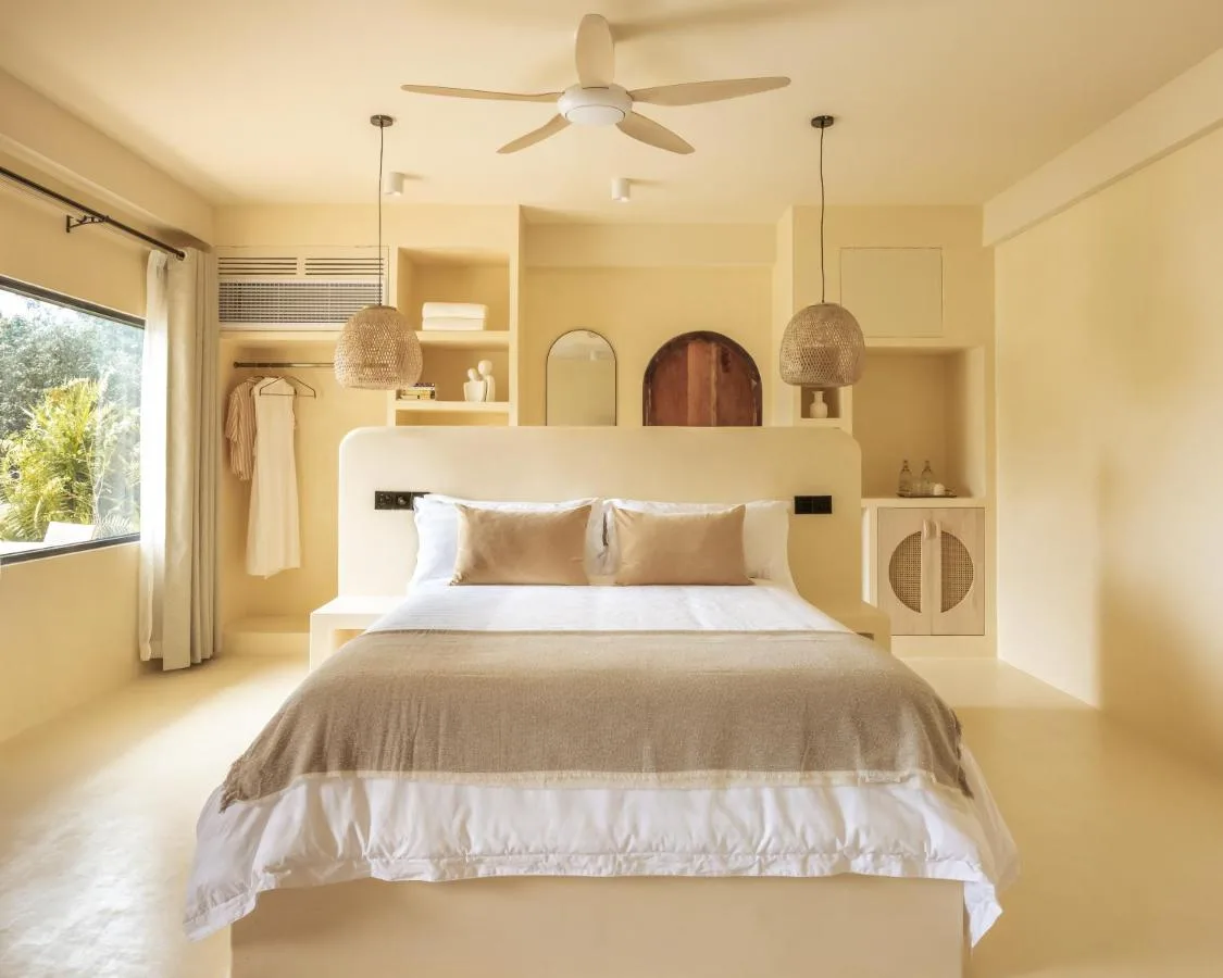 Isla Retreat features a garden, shared lounge, a terrace and restaurant in Fehendhoo.