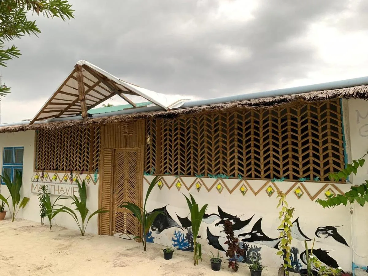 Manta View is situated in Keyodhoo. The guest house has family rooms.