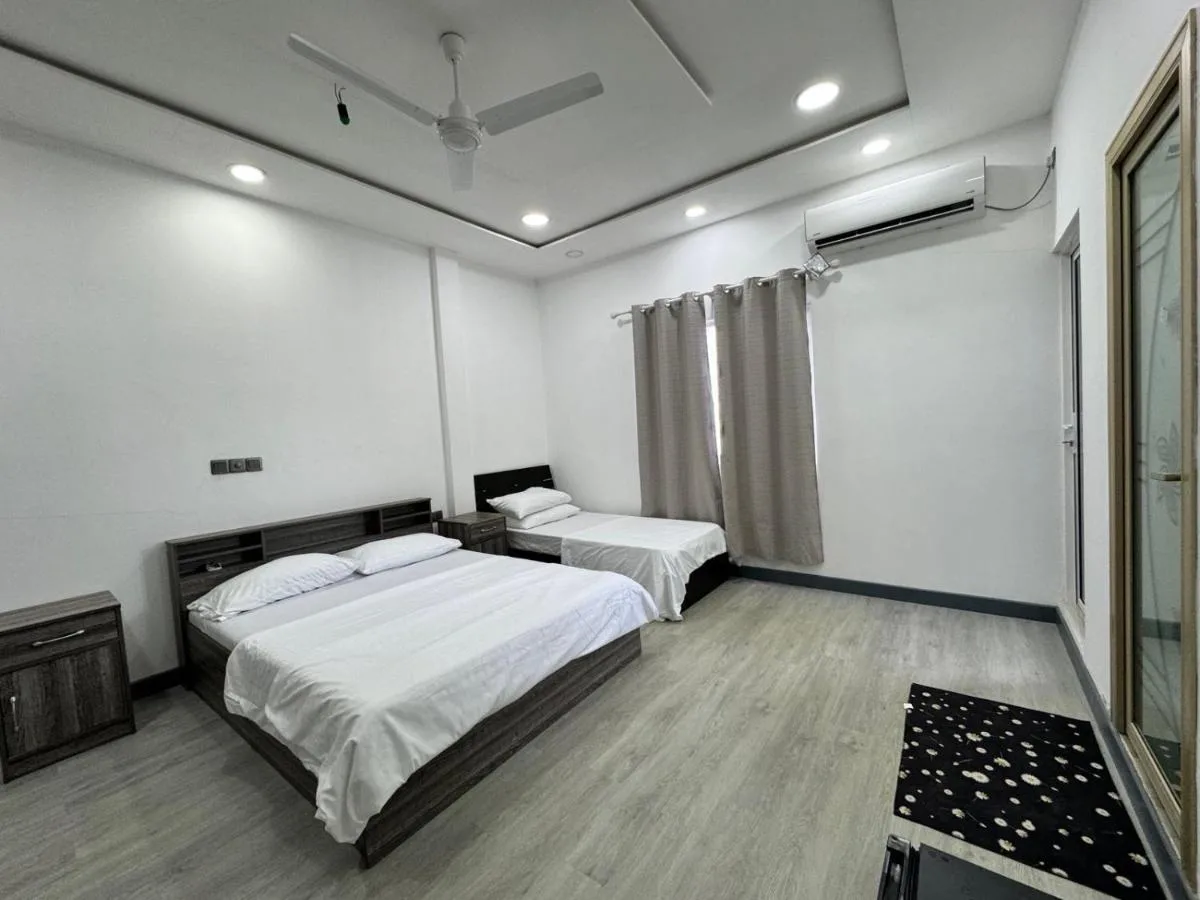 Noya inn fuvamulah is a recently renovated holiday home in Fuvahmulah, where guests can make the most of its private beach area and garden.