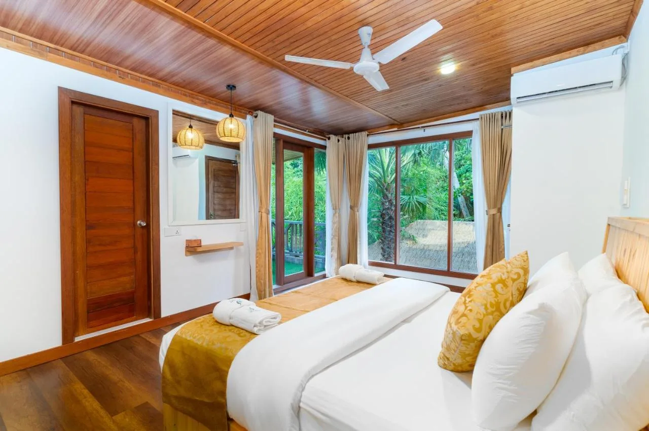 Ostrov Beach is a 3-star guest house offers modern accommodation, free WiFi throughout the property, as well as a terrace and a family-friendly restaurant.