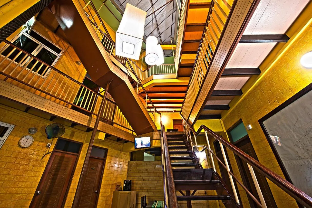 The Park House is a cozy guesthouse with modern amenities and a central location.