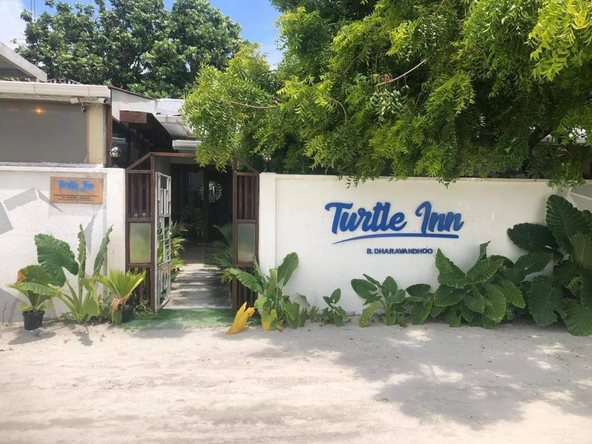 Turtle Inn Dharavandhoo is a budget-friendly guest house with clean rooms, a garden area and the closest guest house to the airport.